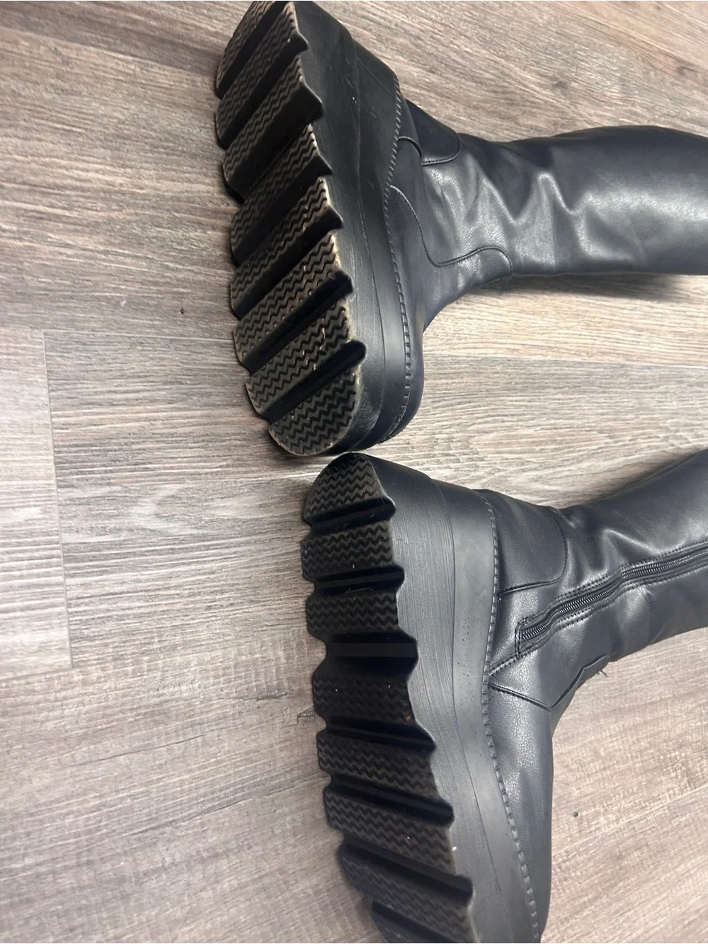Black Platform Knee-High Boots for Women - Sleek Chunky Sole